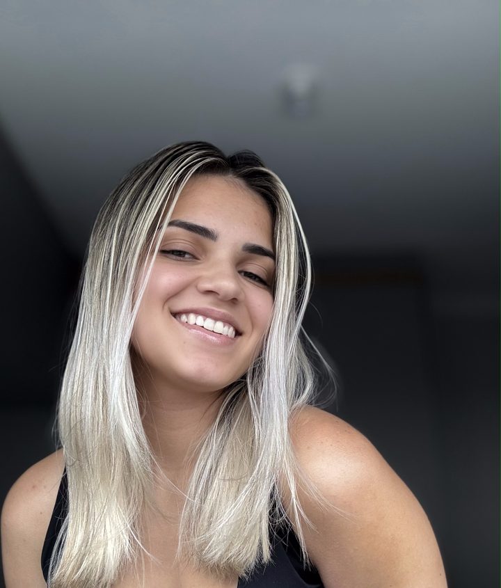 Nidyellen Rodrigues, influenciadora assessorada pela Bertoluchi